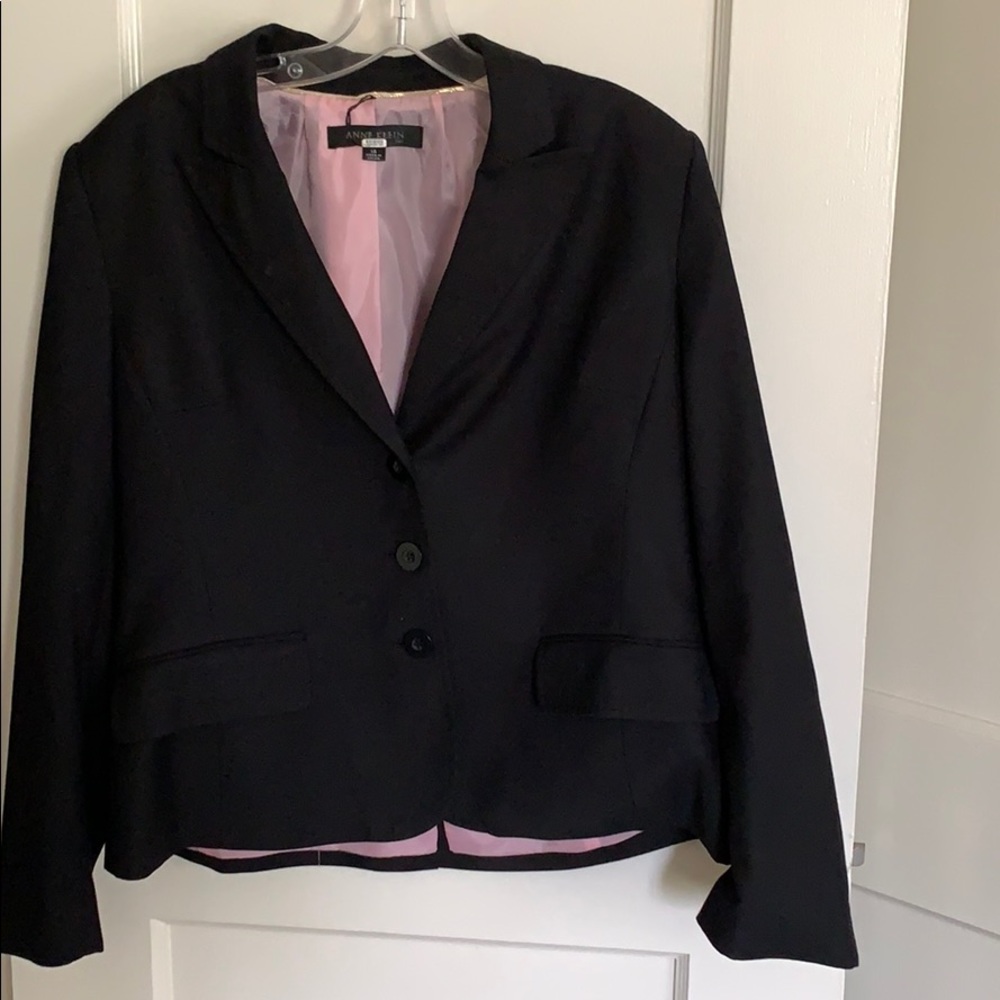 Anne Klein two button black blazer